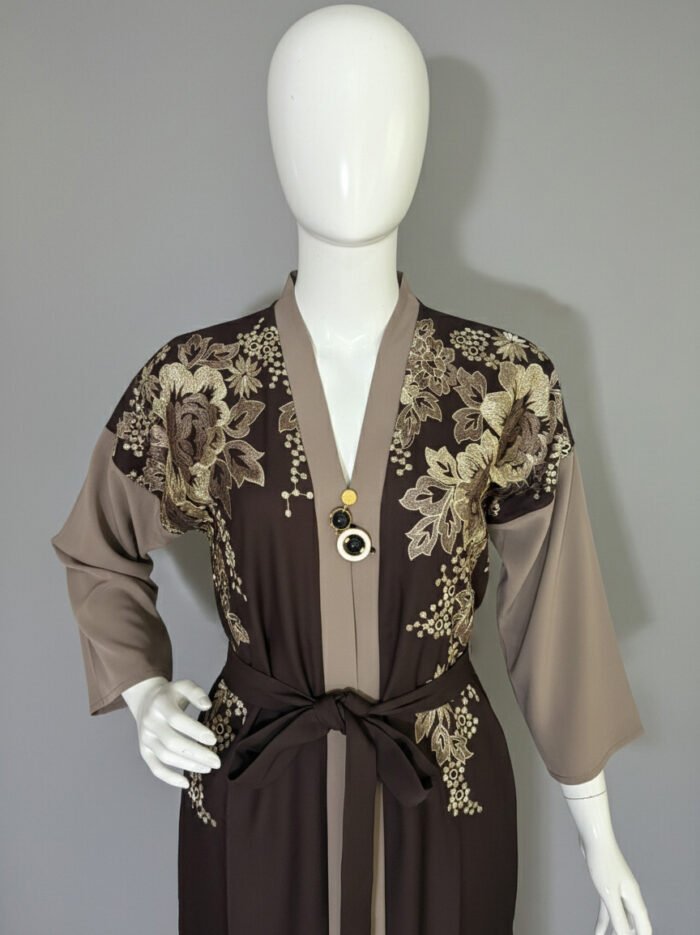 embroidery-abaya-brown-01